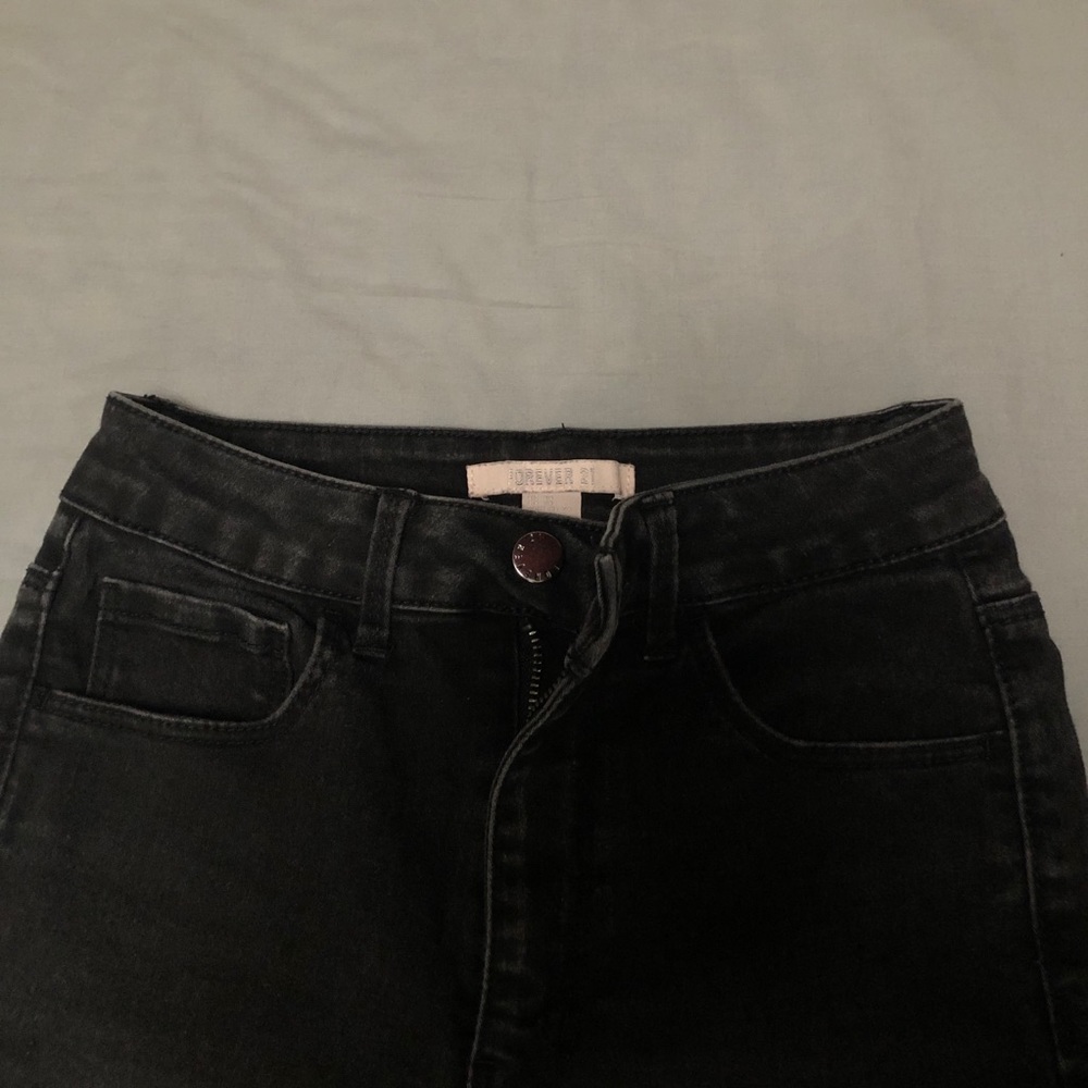 Jeans - Picture 3 of 4